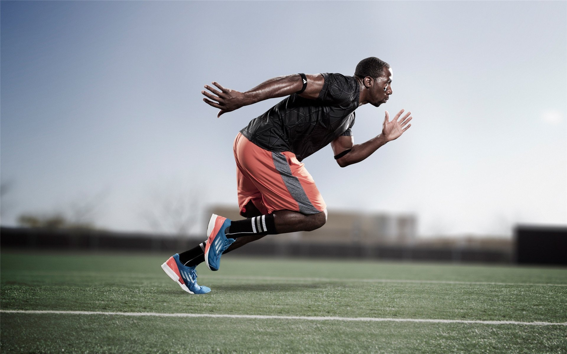 青训营加强个人技术课打牢基本功训练，加强技术培训,提升技能水平,促进